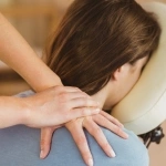 massothérapie sur chaise sept medico esthétique massage 1